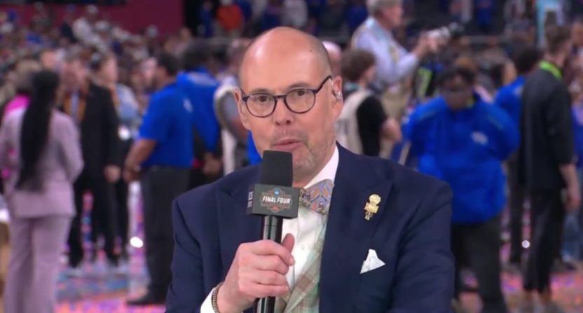 Ernie Johnson Pays Emotional Tribute To Greg Gumbel During ‘One Shining